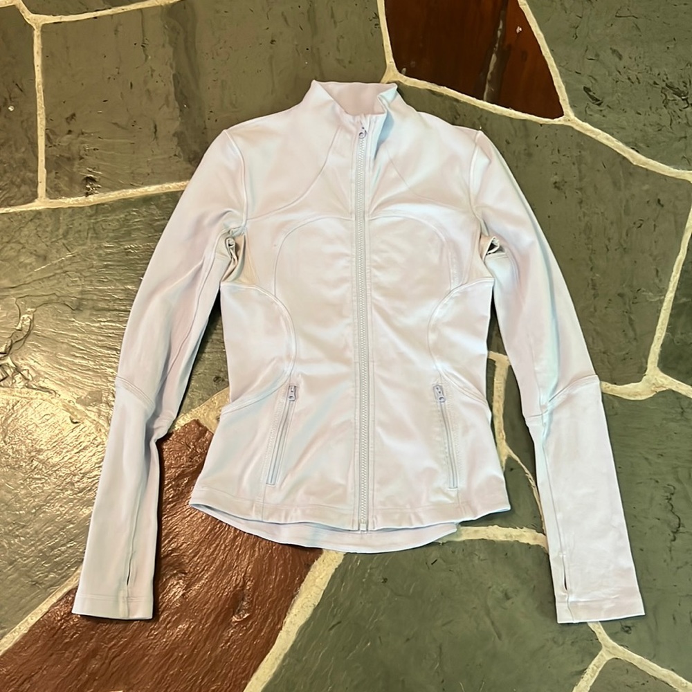 Lululemon Jacket Lavender Dusk/ Lilac Thumbholes Cuffins Zipped Pockets- size 6